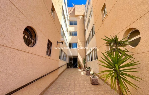 Herverkoop - Appartement / flat - Torrevieja - Costa Blanca