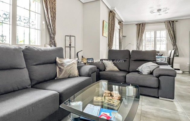 Resale - Villa - Orihuela Costa - Costa Blanca