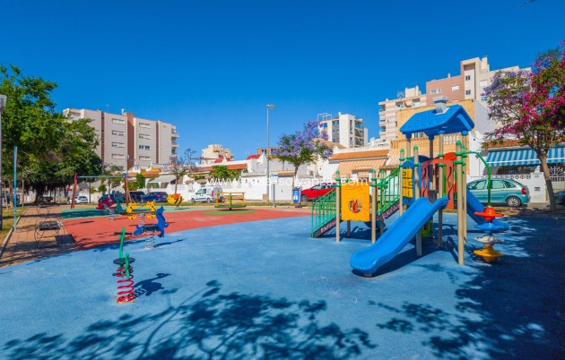 Reventa - Adosado - Torrevieja - Nueva Torrevieja