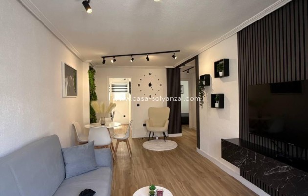 Resale - Apartment / flat - Torrevieja - Playa del Cura