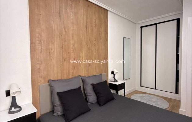 Resale - Apartment / flat - Torrevieja - Playa del Cura