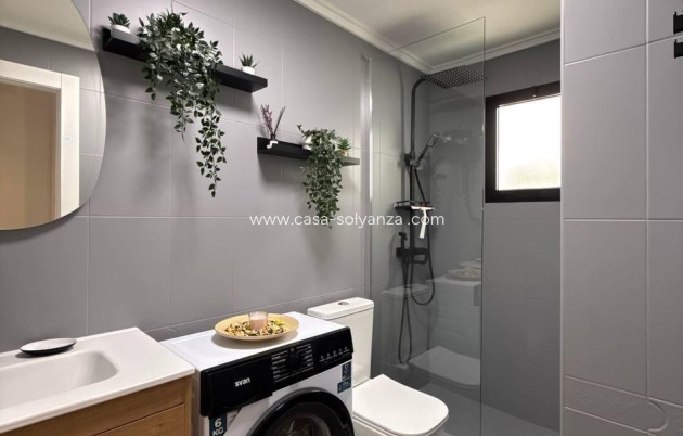 Resale - Apartment / flat - Torrevieja - Playa del Cura