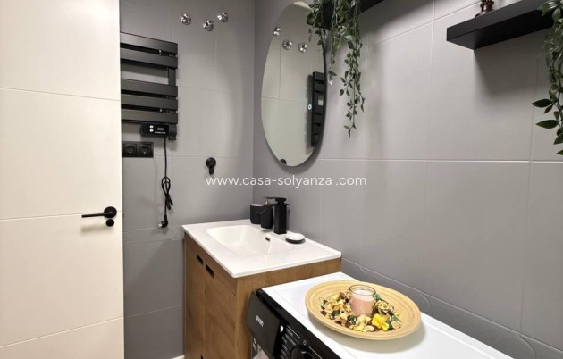 Resale - Apartment / flat - Torrevieja - Playa del Cura