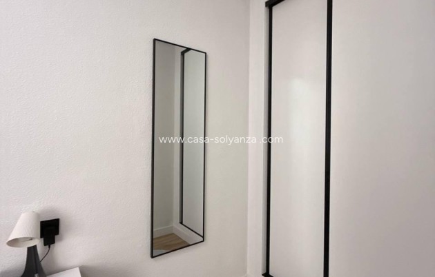Resale - Apartment / flat - Torrevieja - Playa del Cura