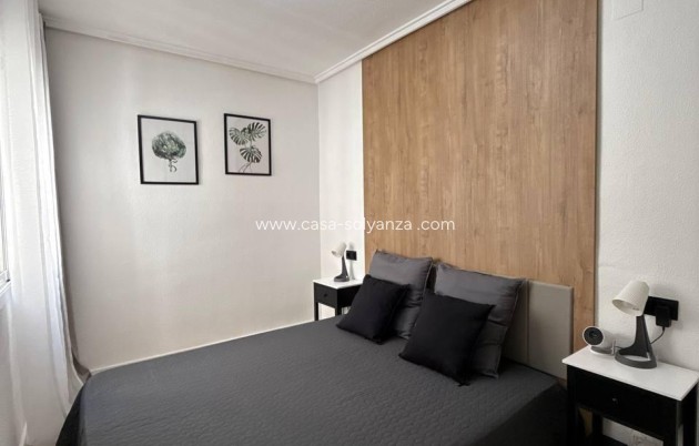 Resale - Apartment / flat - Torrevieja - Playa del Cura