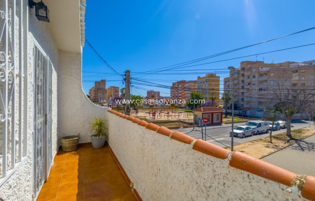 Reventa - Adosado - Torrevieja - Nueva Torrevieja