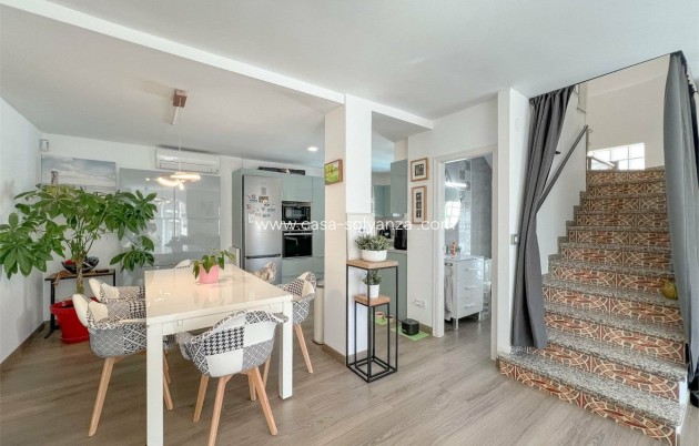 Reventa - Villa - Orihuela Costa - VILLAMARTÍN