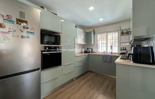 Reventa - Villa - Orihuela Costa - VILLAMARTÍN