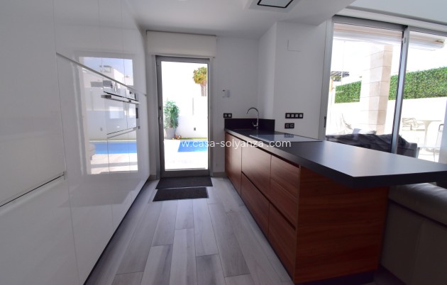 Reventa - Villa - Orihuela Costa - Lomas de Cabo Roig