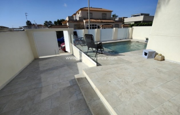 Reventa - Villa - Torrevieja - Aguas nuevas