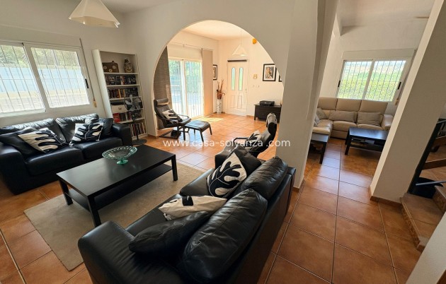 Reventa - Villa - Canadas De San Pedro - Inland
