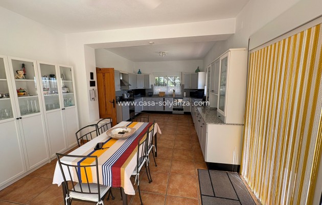 Reventa - Villa - Canadas De San Pedro - Inland