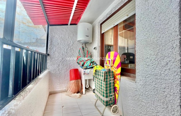 Resale - Apartment / flat - Torrevieja - Playa de los Locos