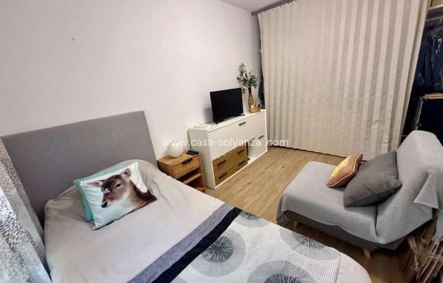 Resale - Apartment / flat - Torrevieja - Center