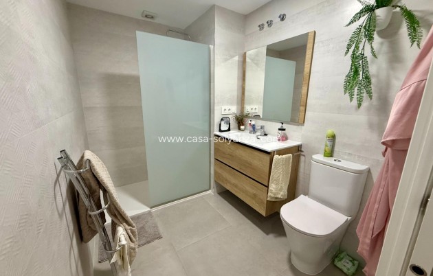 Resale - Apartment / flat - Torrevieja - Center
