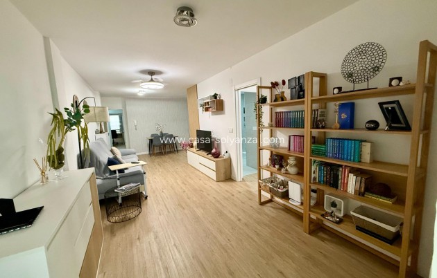 Resale - Apartment / flat - Torrevieja - Center