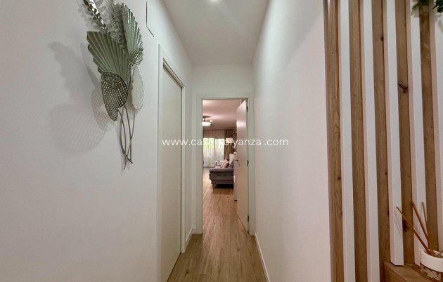 Resale - Apartment / flat - Torrevieja - Center