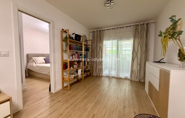 Resale - Apartment / flat - Torrevieja - Center
