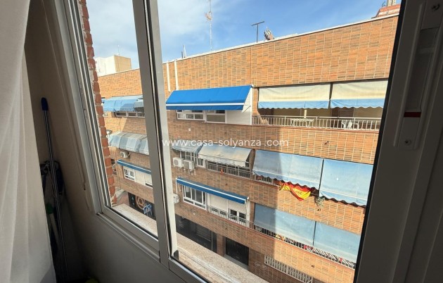 Resale - Apartment / flat - Torrevieja - Playa del Cura