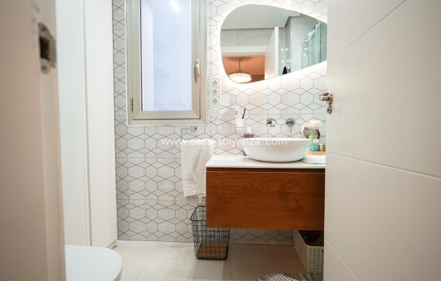 Reventa - Adosado - Torrevieja - Aguas nuevas