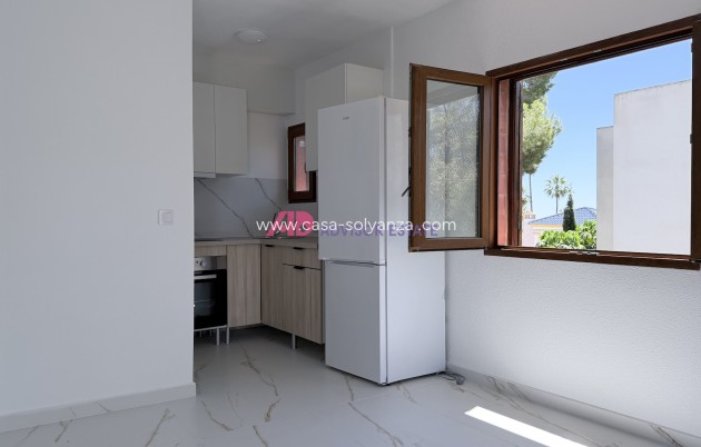 Resale - Apartment / flat - Orihuela Costa - Costa Blanca