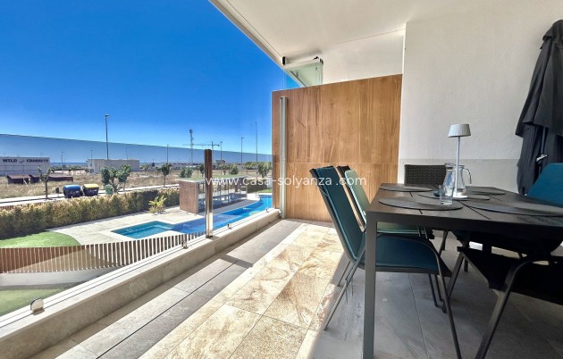 Resale - Apartment / flat - Pilar de la Horadada - Pilar de La Horadada