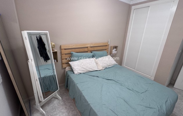 Resale - Apartment / flat - Algorfa