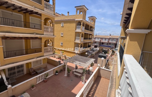 Resale - Apartment / flat - Algorfa