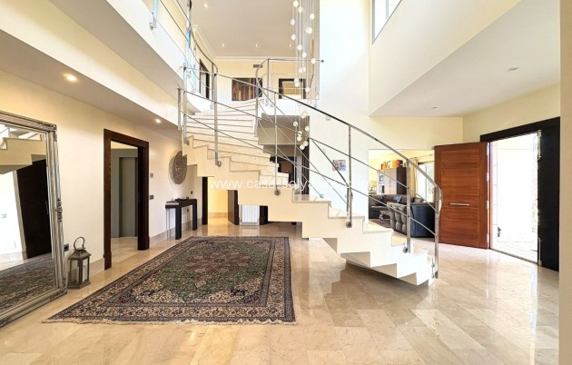 Herverkoop - Independent villa - Alcayna