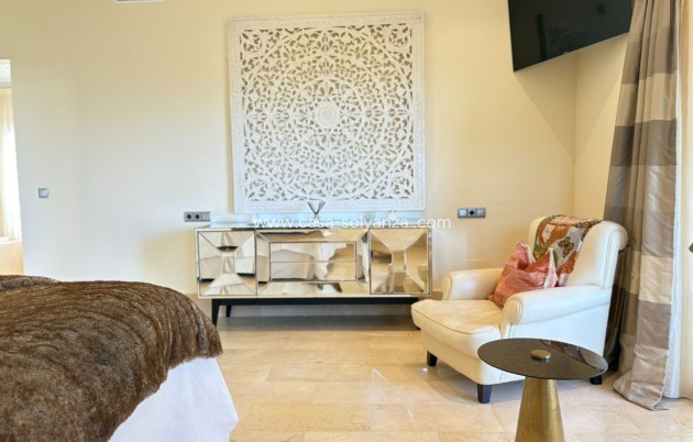 Herverkoop - Independent villa - Alcayna