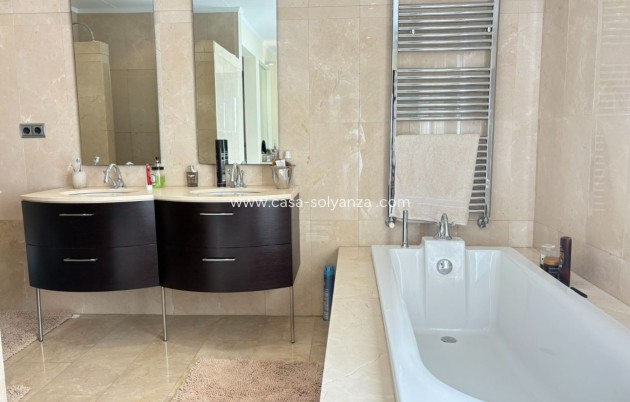 Herverkoop - Independent villa - Alcayna