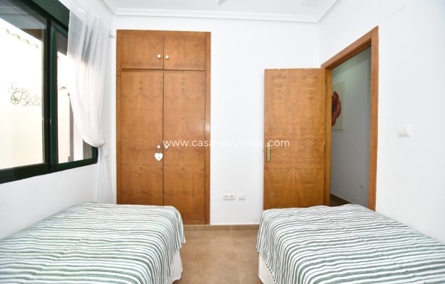 Resale - Apartment / flat - Daya Vieja - Costa Blanca