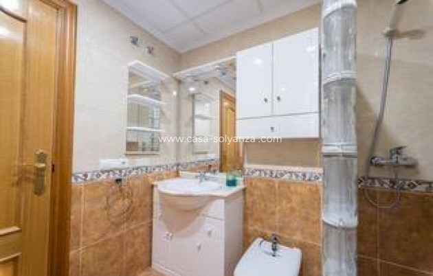 Resale - Apartment / flat - Torrevieja - Playa del Cura