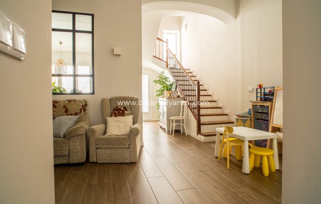 Reventa - Adosado - Pinoso - Avenida Maisonnave 30