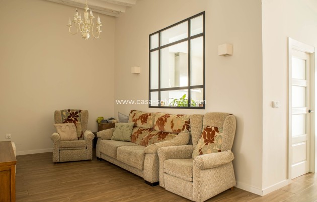 Reventa - Adosado - Pinoso - Avenida Maisonnave 30
