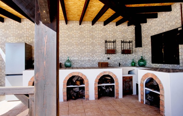 Reventa - Villa - Pinoso - Nog niet