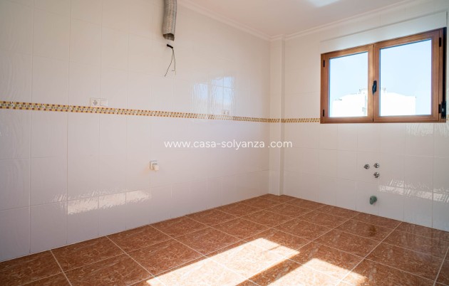 Reventa - Adosado - Pinoso - Calle Dalias 1
