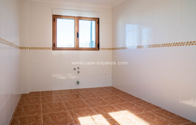 Reventa - Adosado - Pinoso - Calle Dalias 1