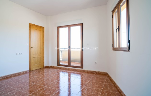 Reventa - Adosado - Pinoso - Calle Dalias 1