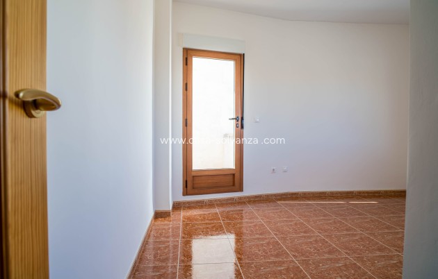 Reventa - Adosado - Pinoso - Calle Dalias 1
