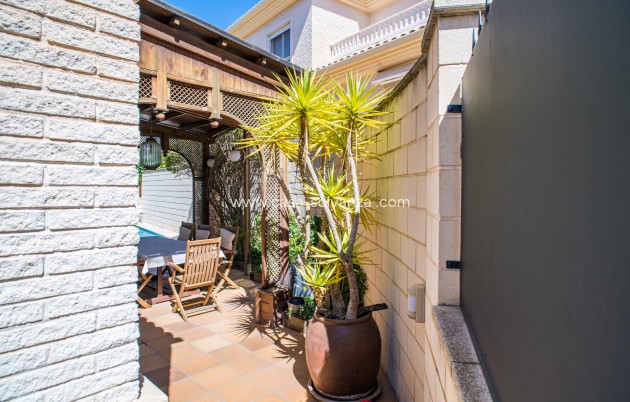 Revente - Villa - Elda