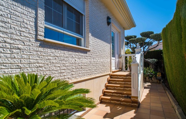 Revente - Villa - Elda