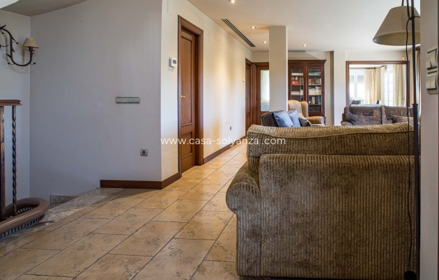 Revente - Villa - Elda