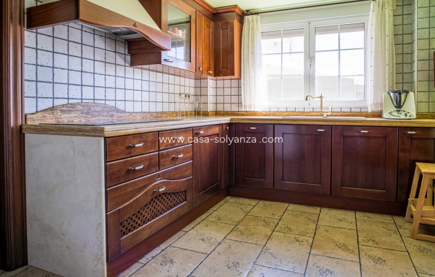 Revente - Villa - Elda
