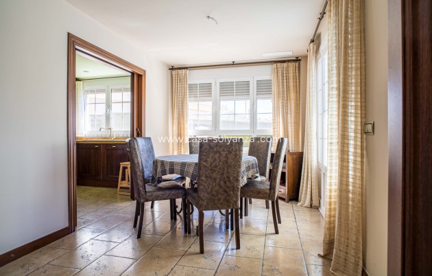 Revente - Villa - Elda