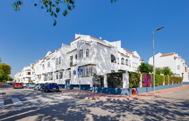 Resale - Bungalow - Torrevieja - Costa Blanca