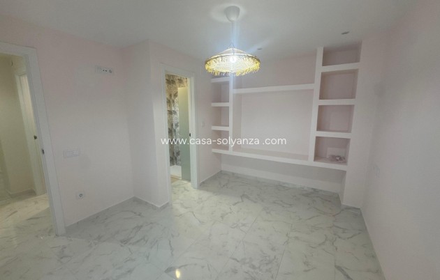 Resale - Apartment / flat - Torrevieja - Costa Blanca