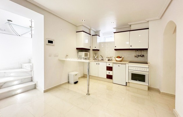 Reventa - Villa - San Miguel de Salinas - Inland