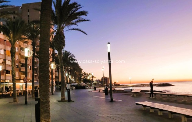 Resale - Apartment / flat - Torrevieja - Playa del Cura