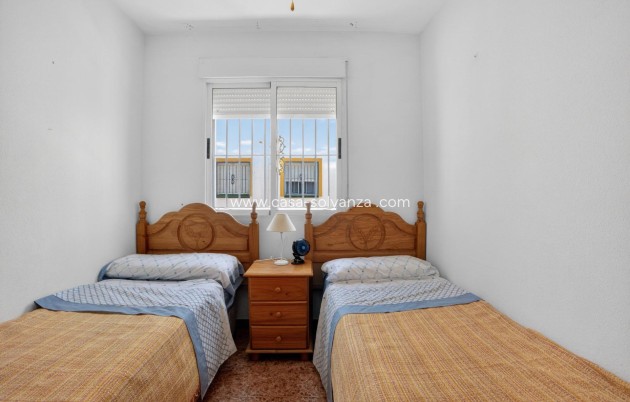Reventa - Apartamento / piso - Torrevieja - La Siesta